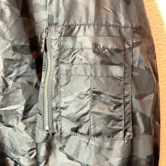 CSG Champs Sports Gear Men’s Lightweight Jacket sz XL/TG - Picture 5 of 7